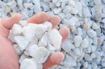 3/4″ White Stone – Used mainly in driveways but also as decorative stone in landscape. Can be used in place of shells.