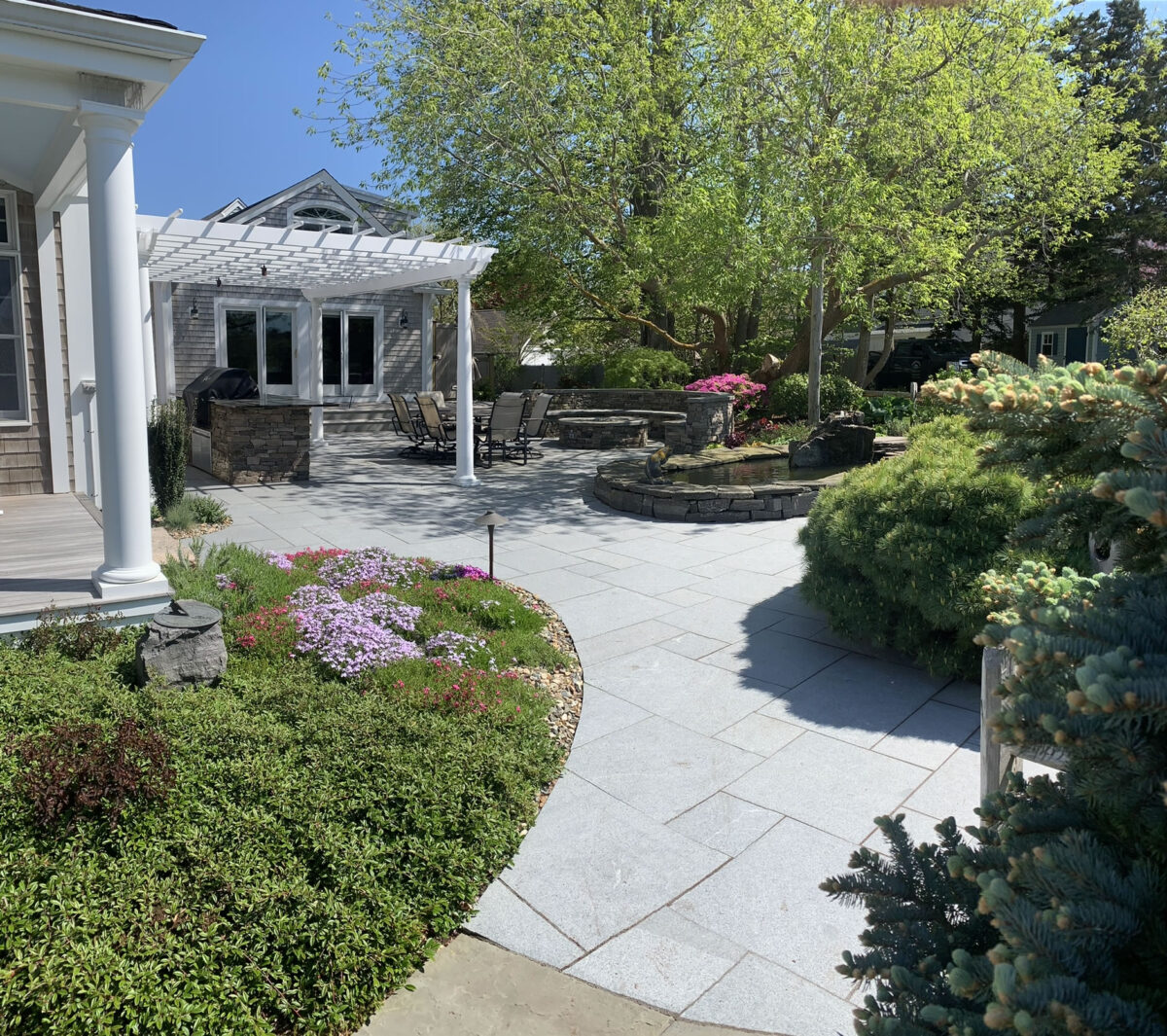 Todd Entire Patio Cape Cod Hardscape